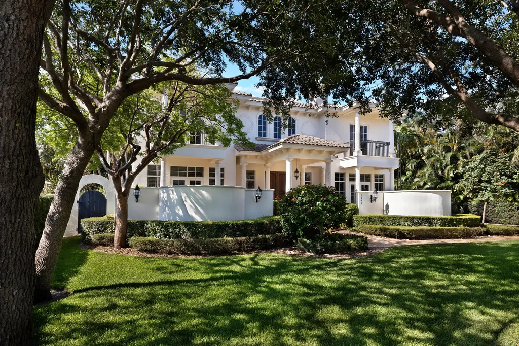 1042 Seaspray Avenue Delray Beach FL 33483