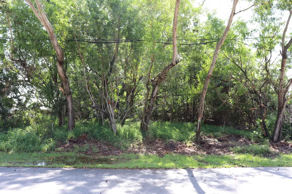 2365 SE Leithgow Street Port St Lucie FL 34952