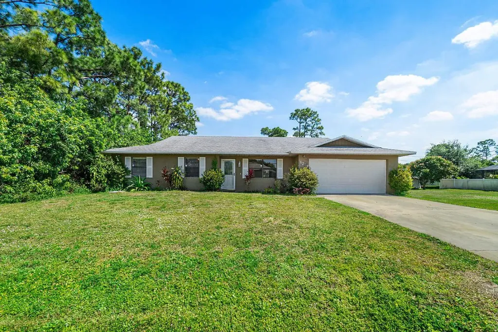 1777 SW Erie Street Port St Lucie FL 34953