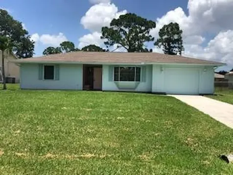 1533 SW Fresno Road Port St Lucie FL 34953