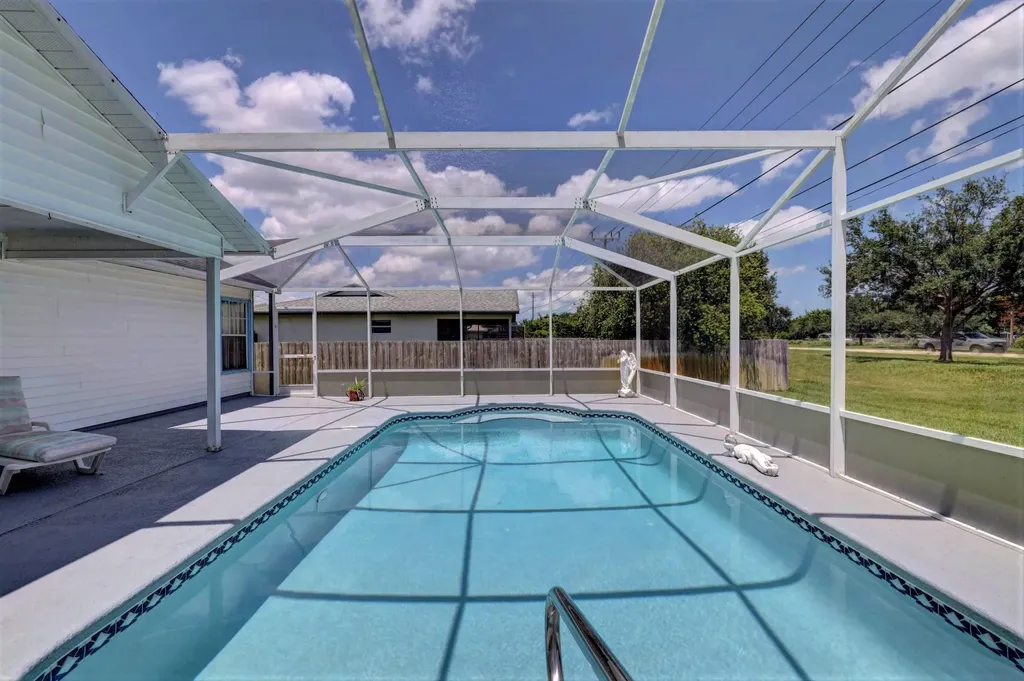 581 SE Nome Drive Port St Lucie FL 34984