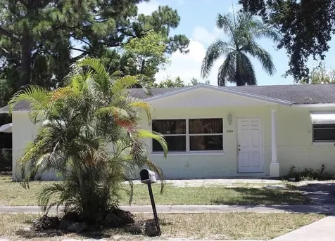 1759 16th Court N Lake Worth Beach FL 33460