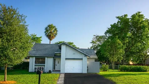 7333 NW 38th Place Coral Springs FL 33065