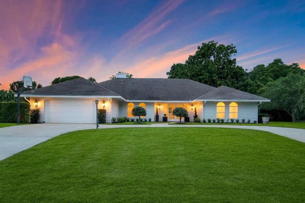 6438 Woodlake Road Jupiter FL 33458