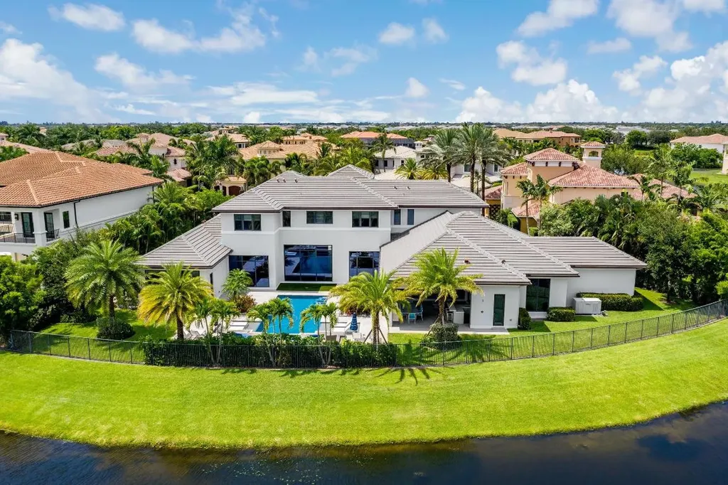9236 Este Lago Drive Boca Raton FL 33496