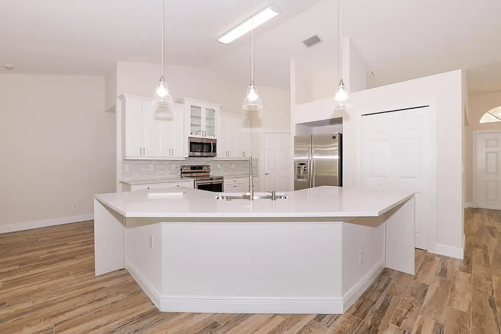 5609 NW Wesley Road Port St Lucie FL 34986