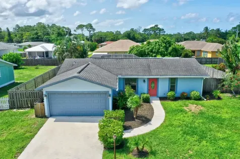 571 SE Karrigan Terrace Port St Lucie FL 34983