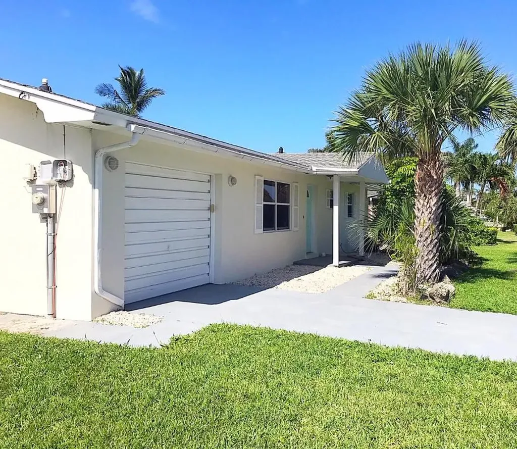 1916 Rio Vista Drive Fort Pierce FL 34949