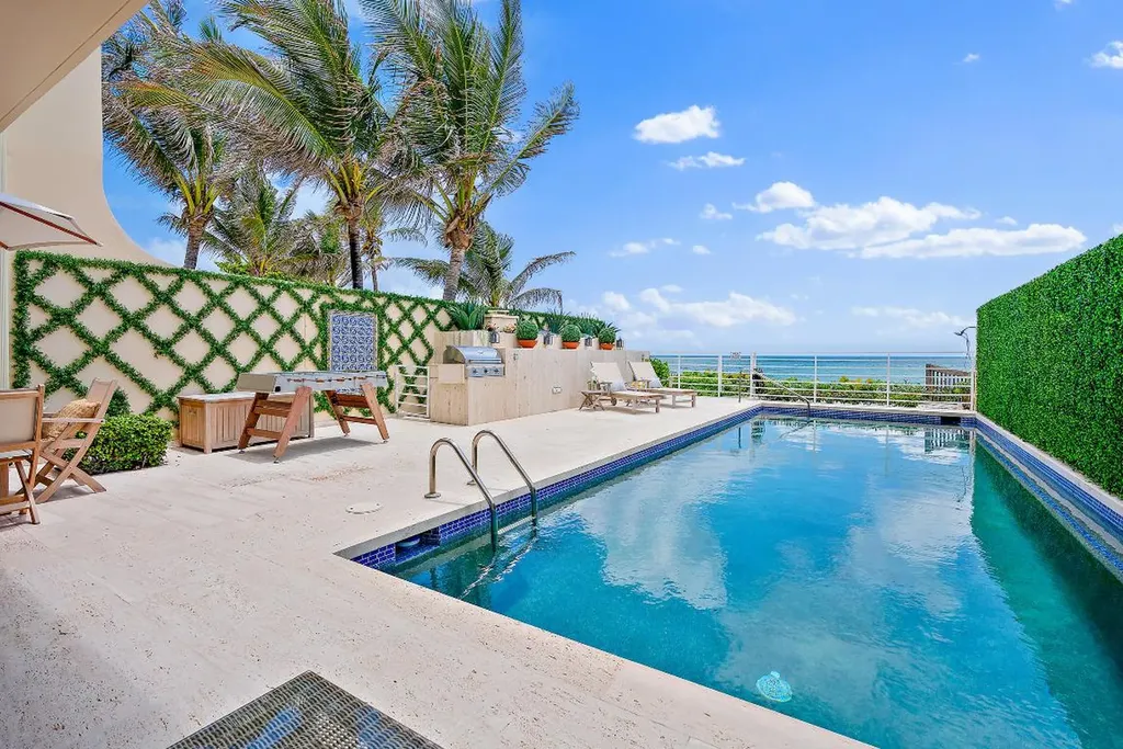 12 Sloans Curve Drive Palm Beach FL 33480