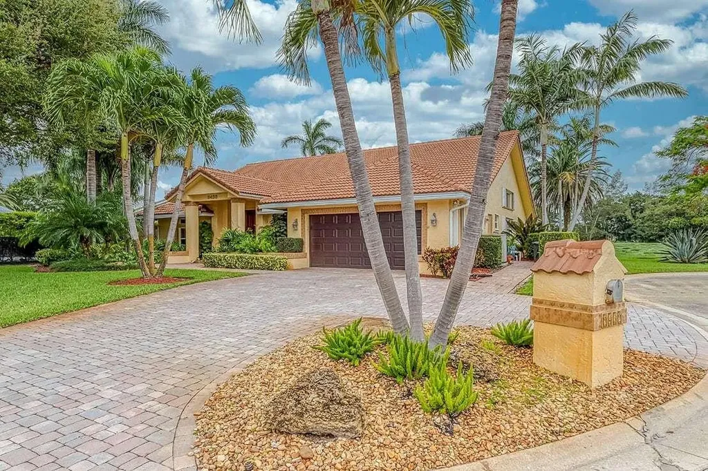 9439 Lotus Court Boynton Beach FL 33436