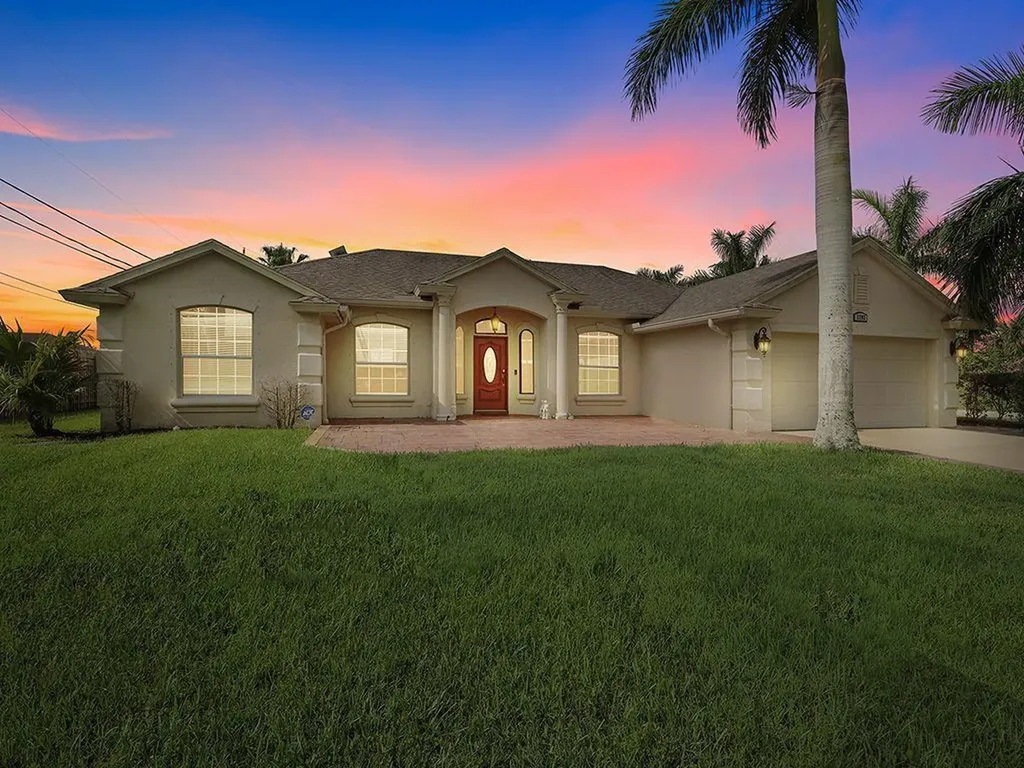 2792 SW Altamira Avenue Port St Lucie FL 34987