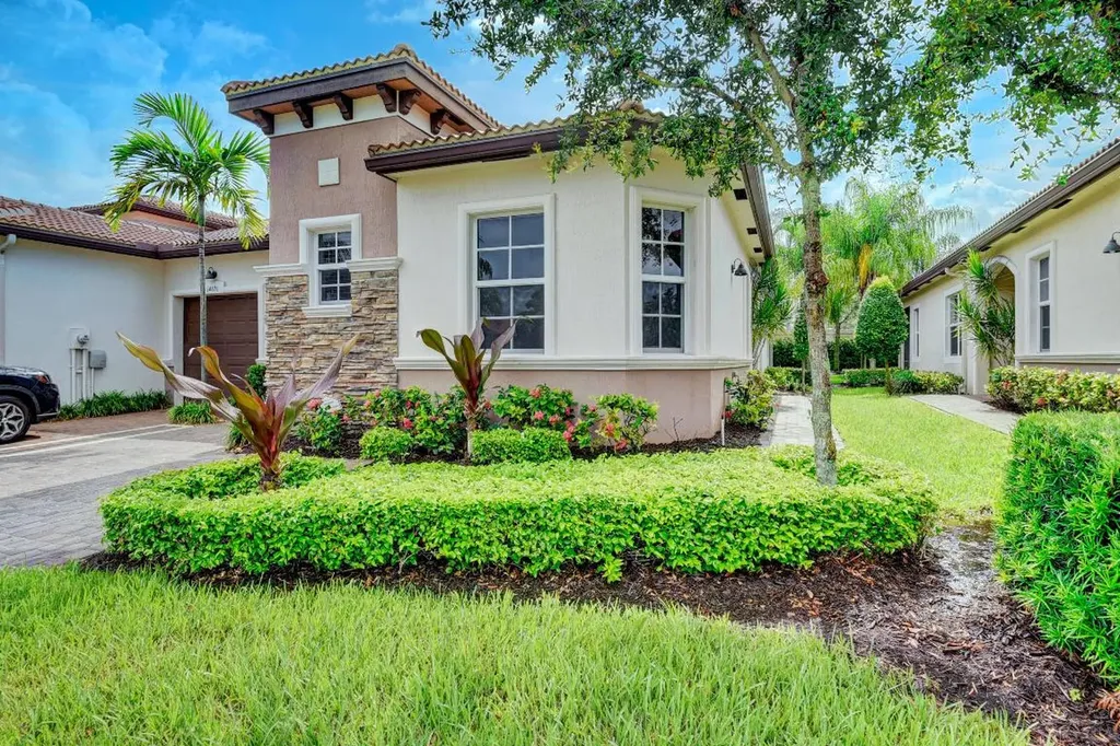 14882 Via Porta Delray Beach FL 33446