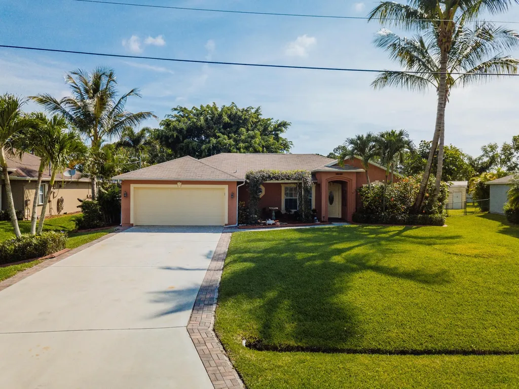 4105 SW Fiji Lane Port St Lucie FL 34953