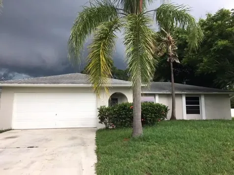 425 SE Strait Avenue Port St Lucie FL 34983