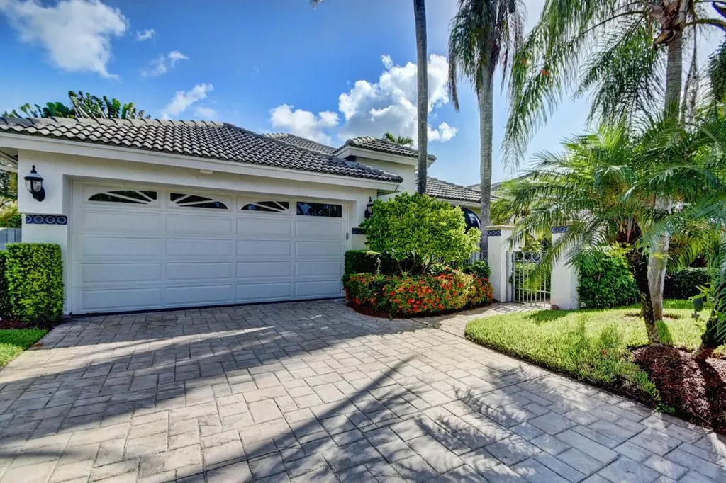 2140 NW 60th Circle Boca Raton FL 33496