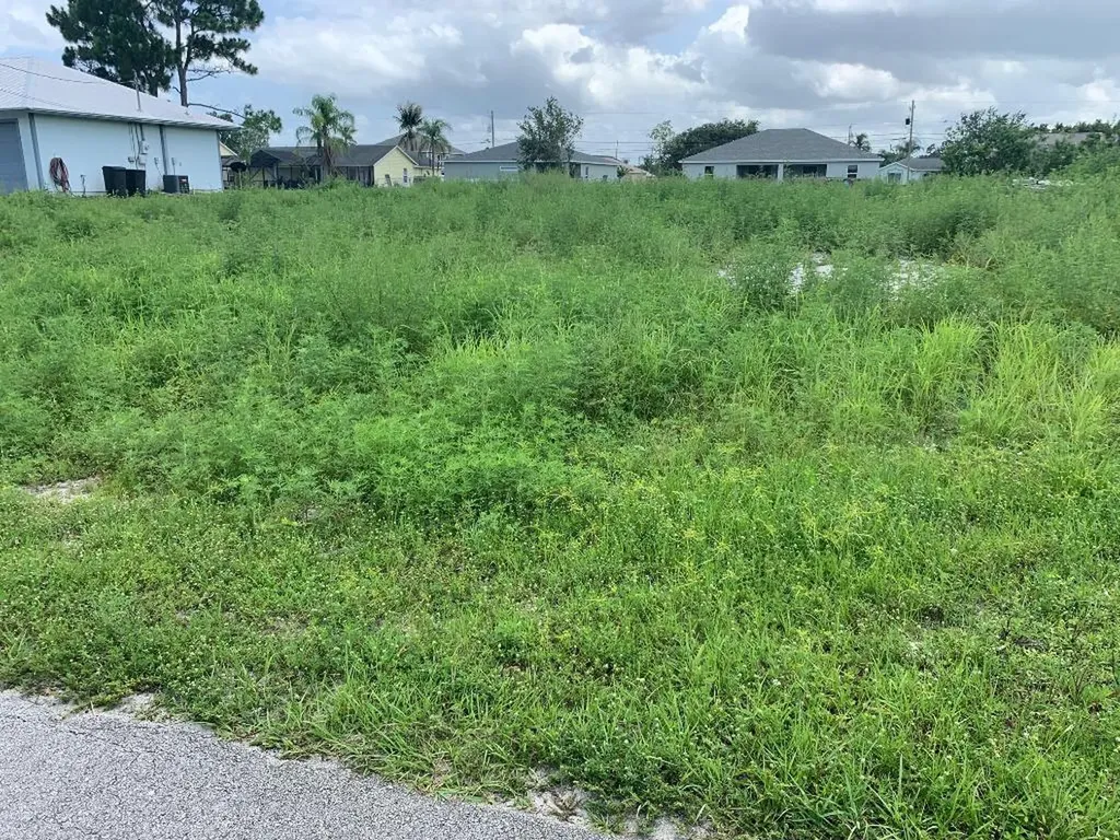 668 SW Fair Avenue Port St Lucie FL 34953
