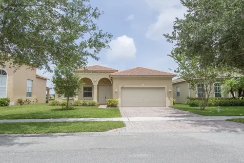 5614 Place Lake Drive Fort Pierce FL 34951