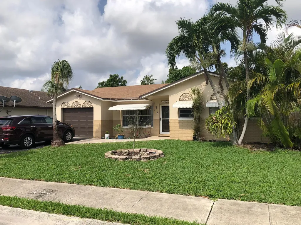 22751 SW 64th Way Boca Raton FL 33428