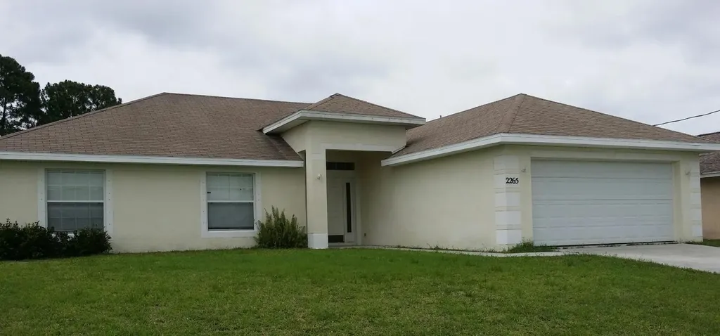 2265 SW Halissee Street Port St Lucie FL 34953
