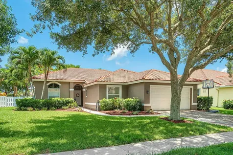 5555 Lake Shore Village Circle Lake Worth FL 33463