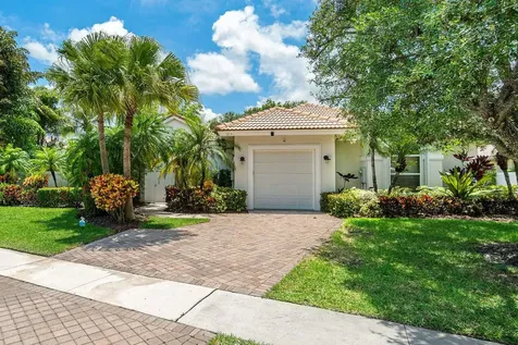 2731 Twin Oaks Way Wellington FL 33414