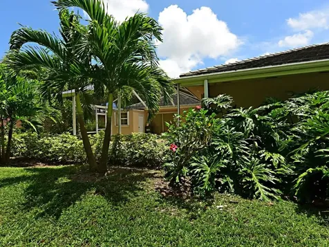 2702 Lakemont Court Palm Beach Gardens FL 33403