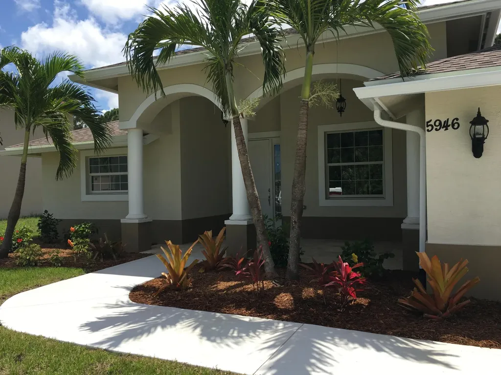 5946 NW Center Street Port St Lucie FL 34986