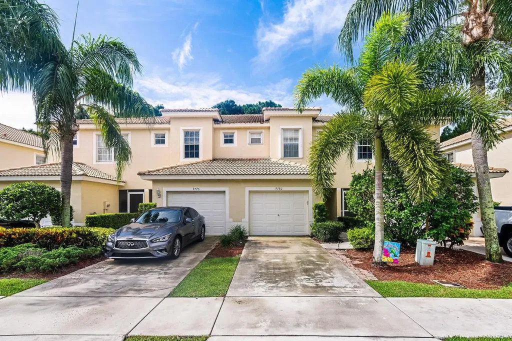 9782 Lago Drive Boynton Beach FL 33472