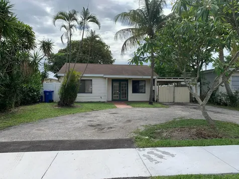 707 N 7th Street Lantana FL 33462