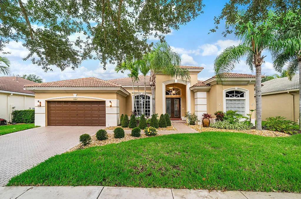 10667 Oak Meadow Lane Lake Worth FL 33449