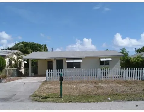 611 W Broward Street Lantana FL 33462