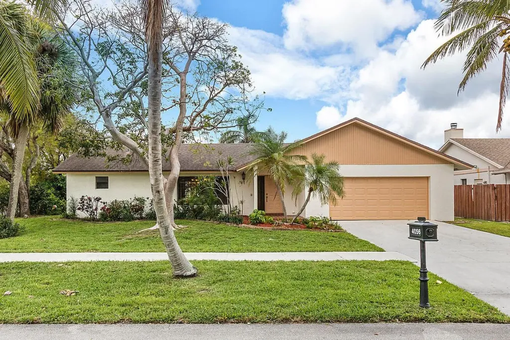 4056 Bay Laurel Way Boca Raton FL 33487