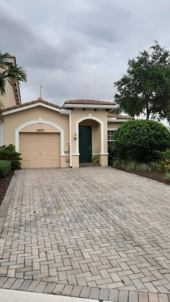 4289 SW Pine Cove Court Stuart FL 34997