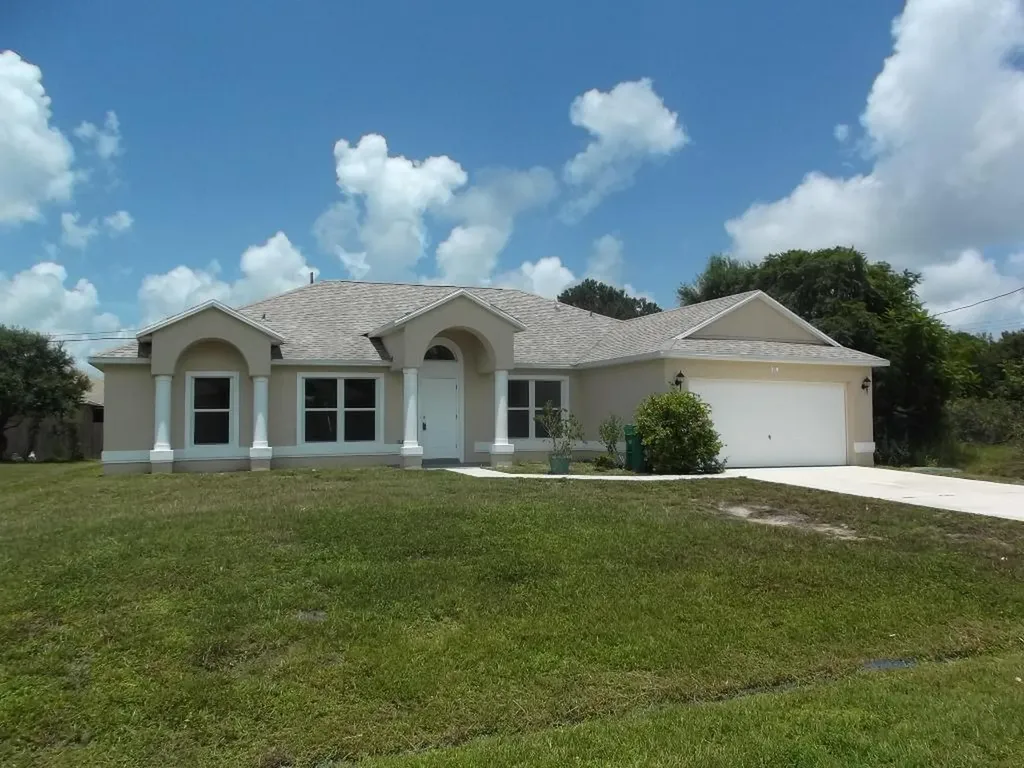 319 SW Fig Avenue Port St Lucie FL 34953