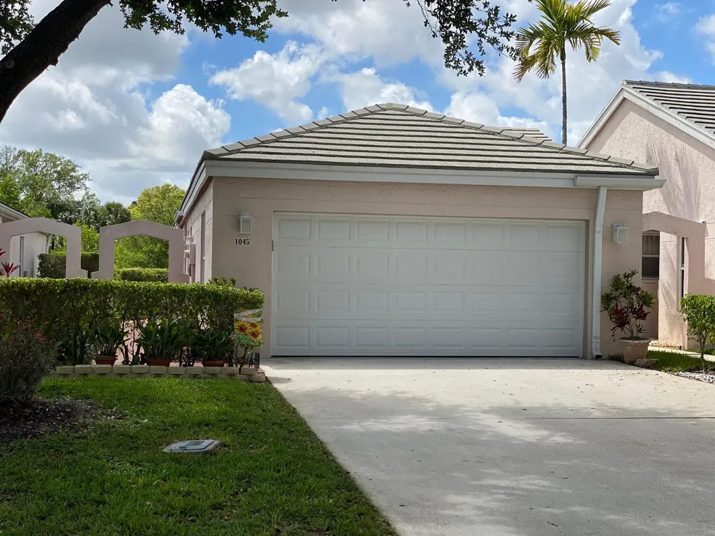 1045 Island Manor Drive Greenacres FL 33413