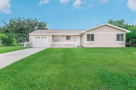 1925 SE West Dunbrooke Circle Port St Lucie FL 34952