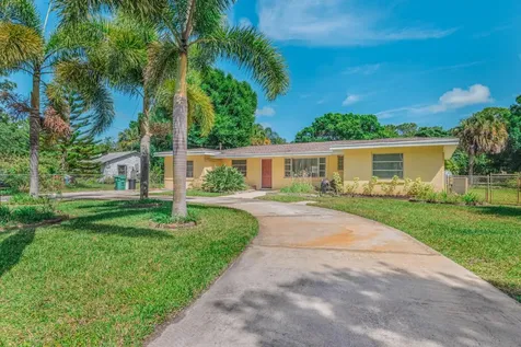 3302 Sunrise Boulevard Fort Pierce FL 34982