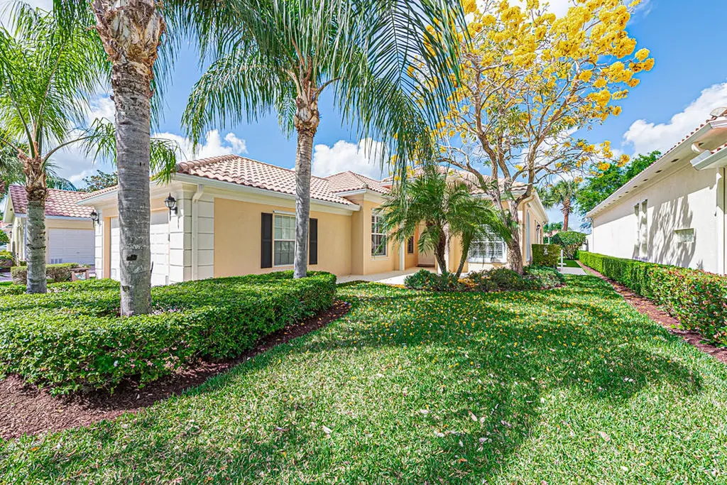 8125 Laborie Lane Wellington FL 33414