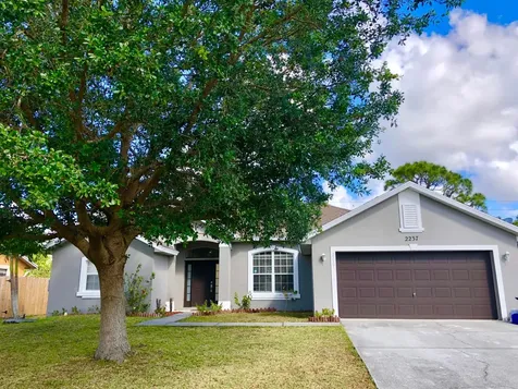 2237 SW Edison Circle Port St Lucie FL 34953