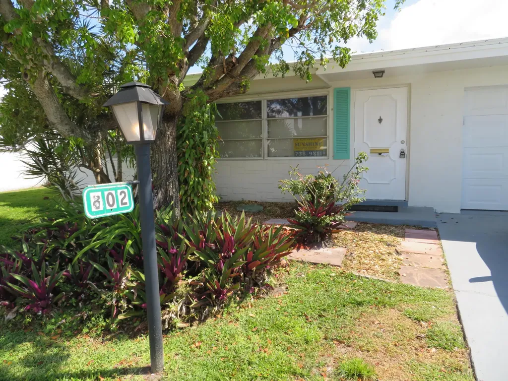 802 SW 18th Court Boynton Beach FL 33426