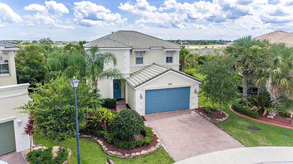 12131 SW Running Oak Court Port St Lucie FL 34987