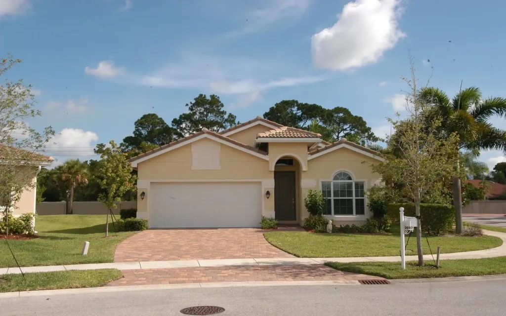 2697 SW Gallery Circle Palm City FL 34990