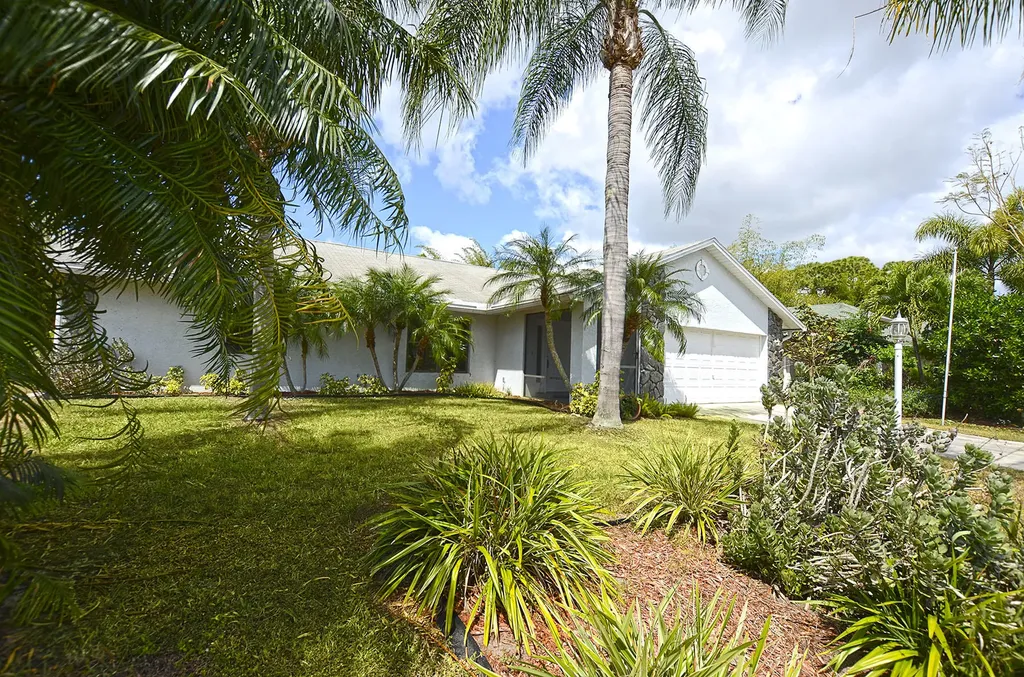 233 SW Pisces Terrace Port St Lucie FL 34984
