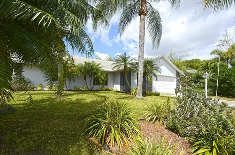 233 SW Pisces Terrace Port St Lucie FL 34984