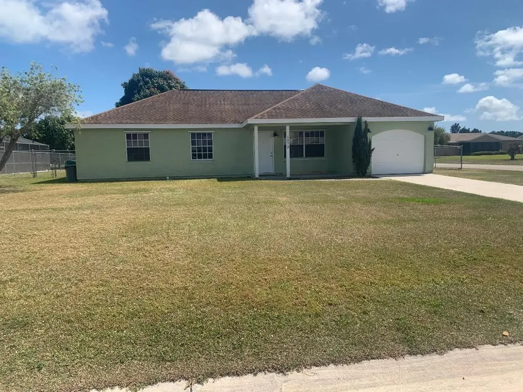1373 SE Starklake Court Port St Lucie FL 34952
