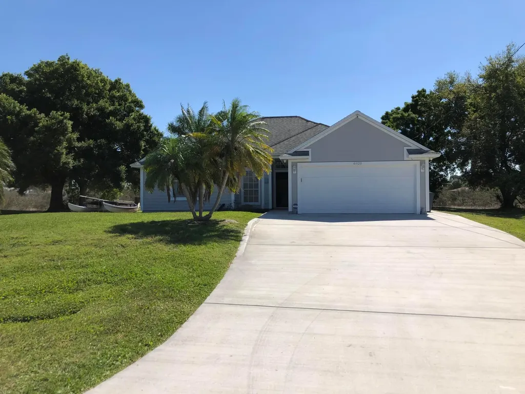 6920 NW Daffodil Lane Port St Lucie FL 34983