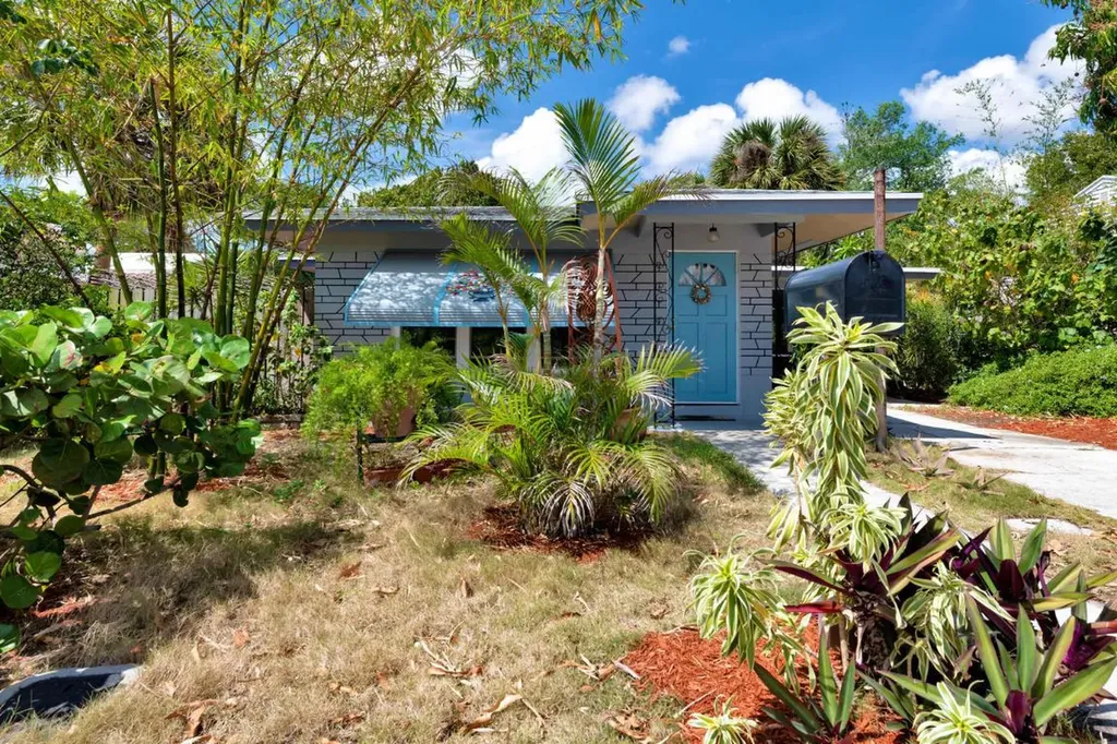 805 N A Street Lake Worth Beach FL 33460