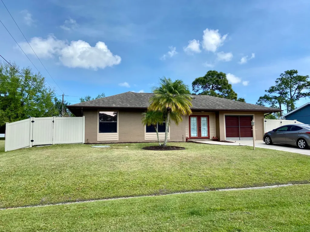 1631 SE Seashore Lane Port St Lucie FL 34983