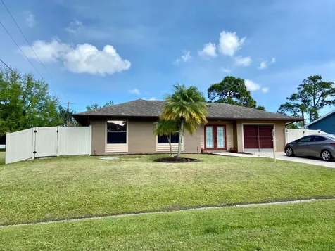 1631 SE Seashore Lane Port St Lucie FL 34983