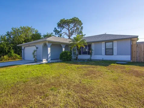 2638 SW Cameo Boulevard Port St Lucie FL 34953